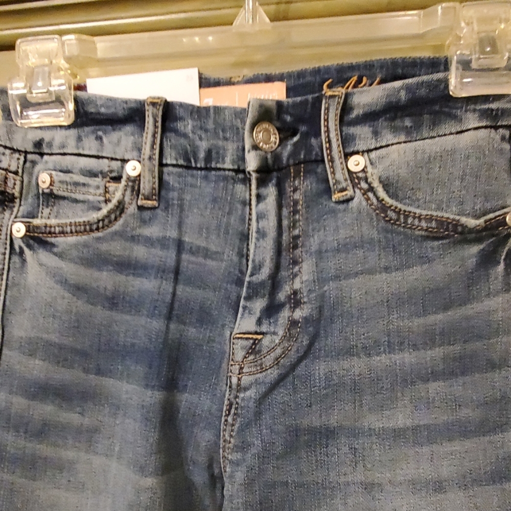 JEANS - Picture 2 of 8